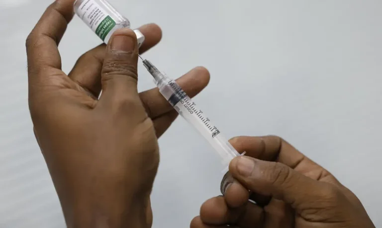 Covid-19 mata 29 pessoas em janeiro no Brasil, revela informativo da Vigilância