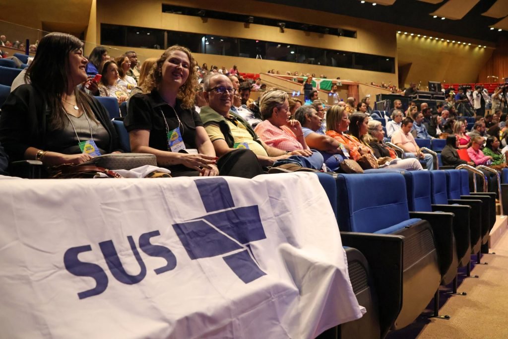Gestão do SUS: a engrenagem que transforma o direito à saúde em atendimento à população
