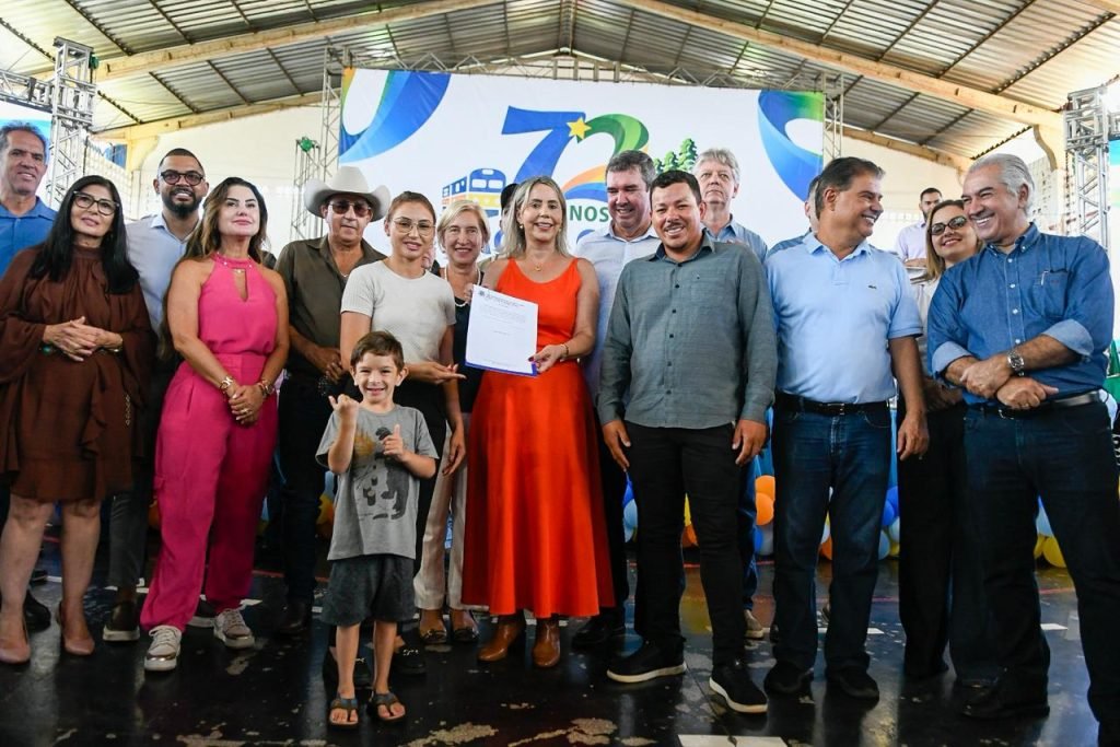 Água Clara em festa: Governo do Estado entrega novas moradias e dá início a obra na MS-324