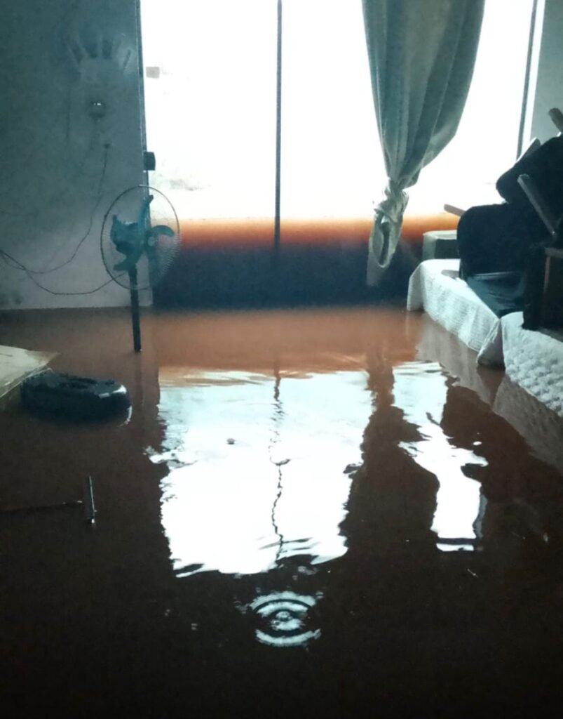 Chuva atinge Amambai e alaga centro e bairros da cidade
