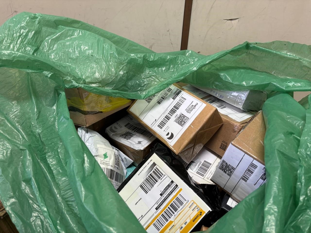 Com fiscalização permanente, SES desmonta rota de envio e apreende lote milionário de canetas emagrecedoras