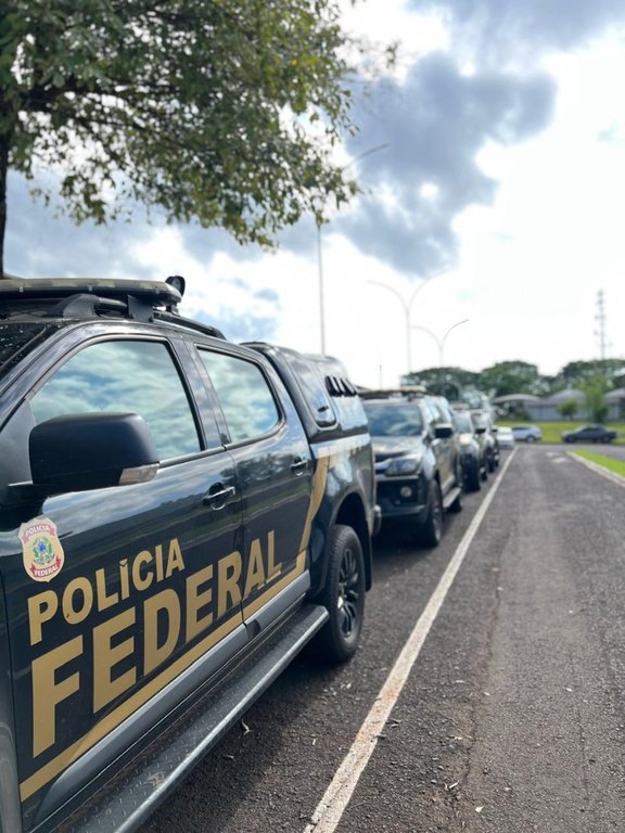 Homem é preso ao usar transportadora para traficar