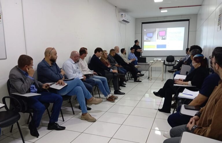 Vereadores participam de reunião no Hospital Regional de Ponta Porã