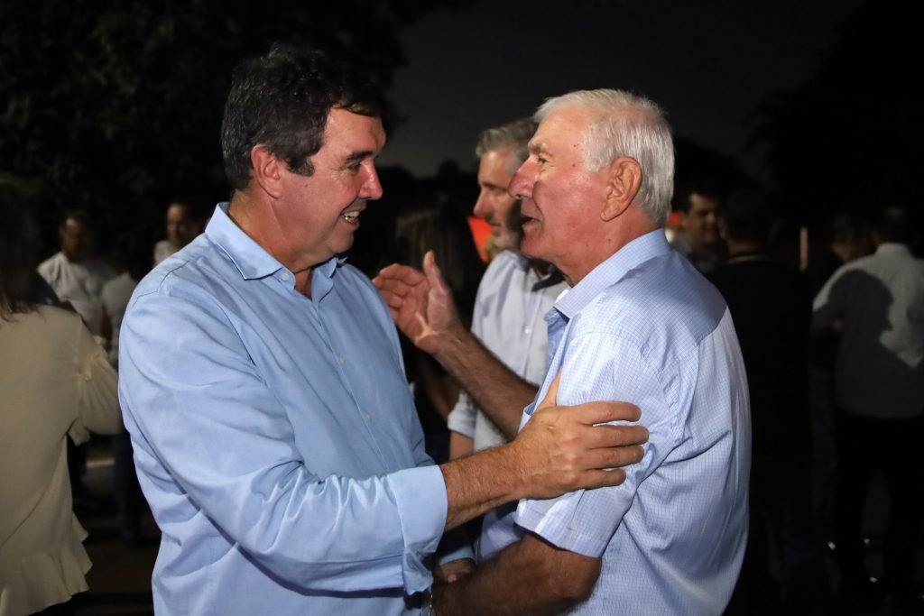 Governo de MS acompanha reta final da pavimentação no distrito de Bocajá, em Douradina
