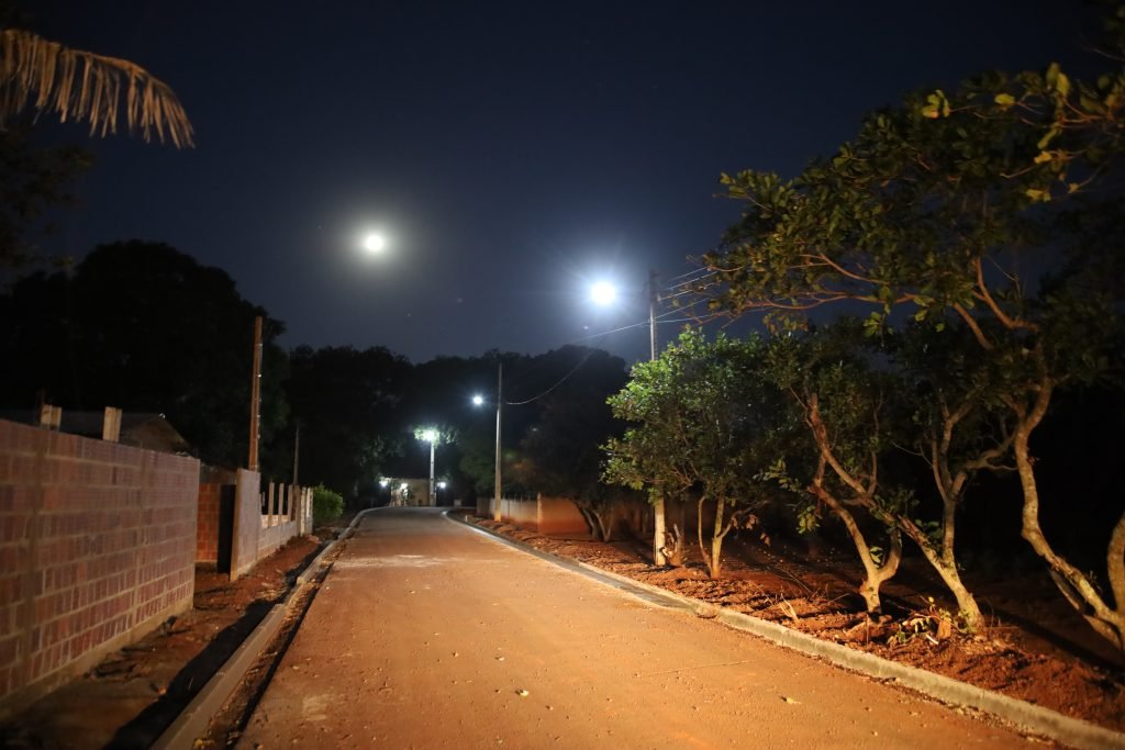 Governo de MS acompanha reta final da pavimentação no distrito de Bocajá, em Douradina