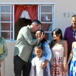 Na região norte de MS, governador celebra aniversário de Sonora e autoriza obras de habitação e asfalto
