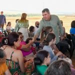 Na região norte de MS, governador celebra aniversário de Sonora e autoriza obras de habitação e asfalto