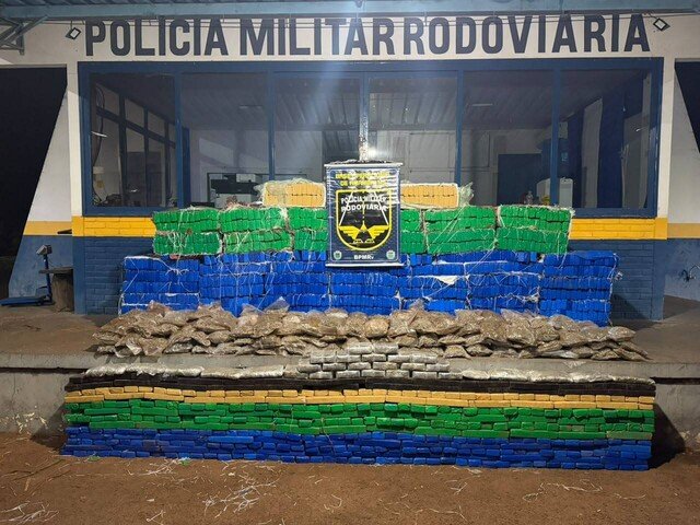 Homem capota Hilux lotada de maconha e morre na MS-289
