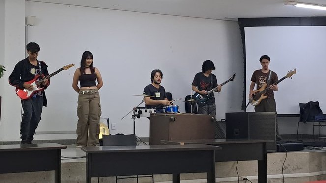Maria Paula Mamede, estudante do ensino médio integrado ao curso de alimentos do Campus Morrinhos do IF Goiano