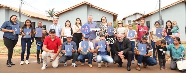 Emoção marca entrega das casas da "Vila dos Sonhos" em Ponta Porã