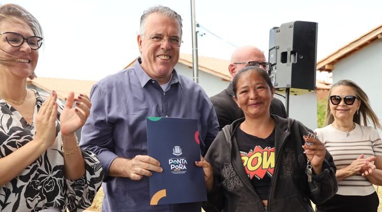 Emoção marca entrega das casas da "Vila dos Sonhos" em Ponta Porã