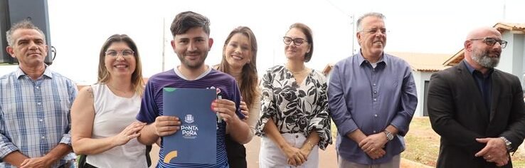 Emoção marca entrega das casas da "Vila dos Sonhos" em Ponta Porã